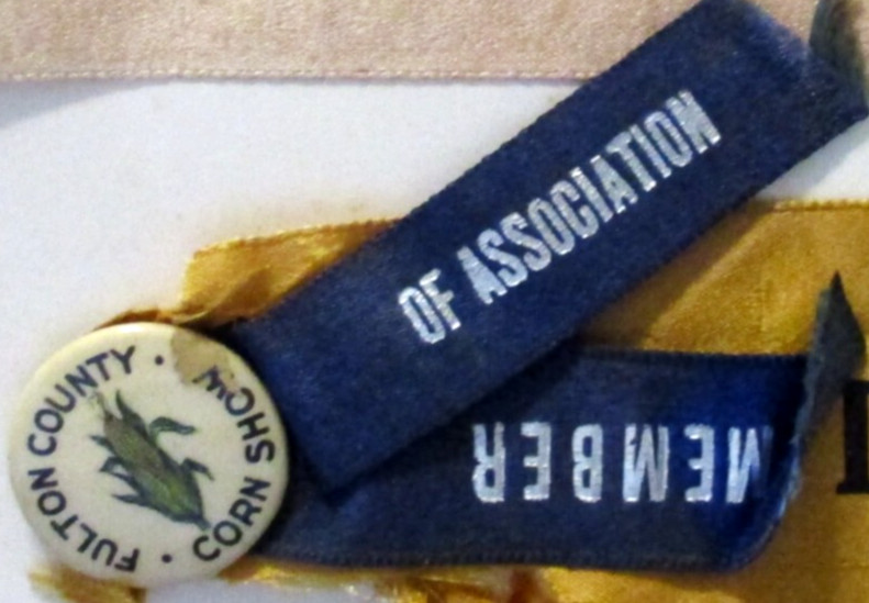 1916 Fulton County Astoria IL Corn Show Member Exhibitor Pinback Button Ribbons