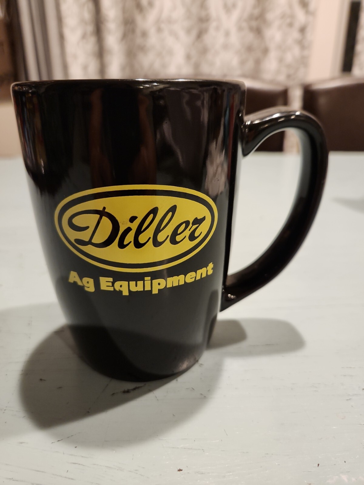 DILLER MUG AGRICULTURE AG EQUIPMENT FEEDERS WAGONS 1986 BLACK YELLOW COFFEE CUP.