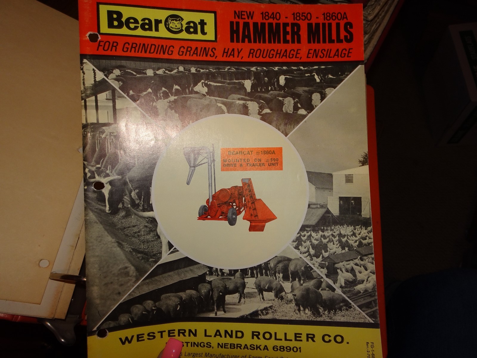 Farm Equipment Brochure – Western Bear Cat – 1840 1850 1860A Hammer Mills