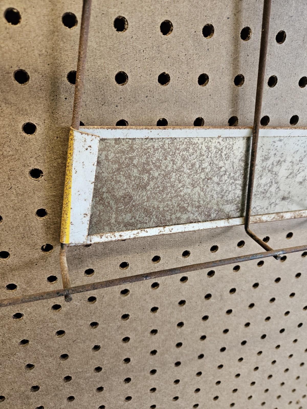 Starline Labor Saver Metal Pegboard Display Arm Hook w/Sign Plate barn cleaner