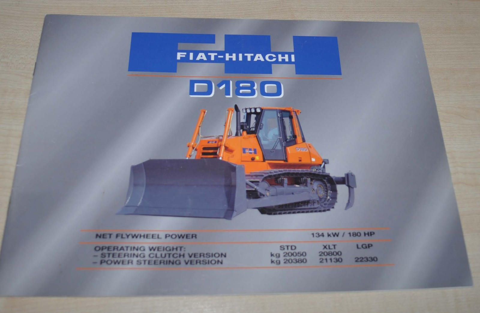 FIAT-Hitachi D180 Tractor Bulldozer Machinery Brochure Prospekt