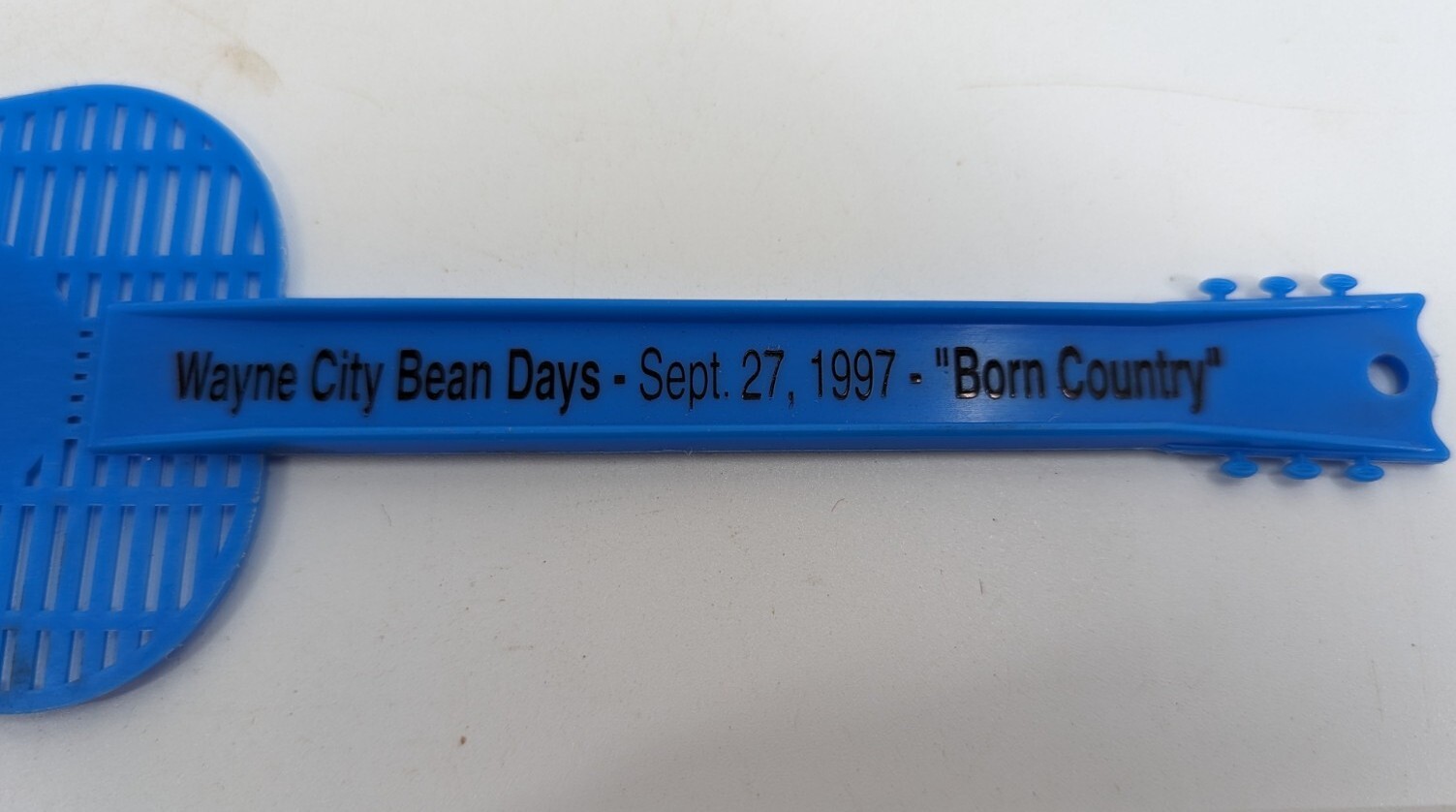 Bean Days Guitar Fly Swatter Souvenir Wayne City IL Illinois 1997 Local Piece