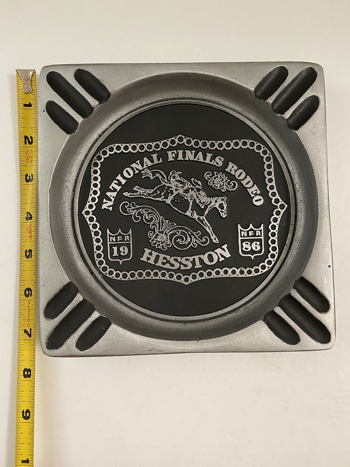 HESSTON NATIONAL FINALS RODEO 1986 Collector Ashtray #4 Anniversary Series