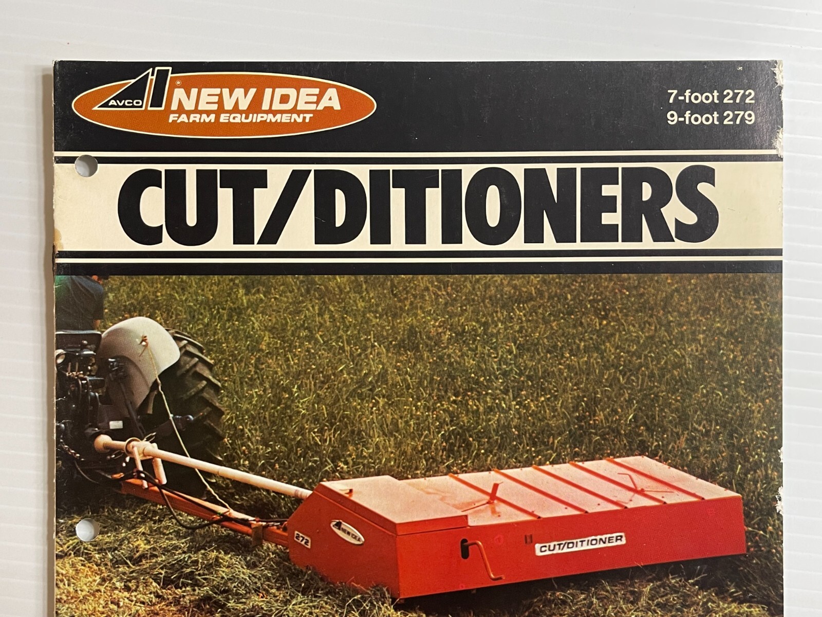 New Idea – Cut / Ditioners Sales Brochure (Original Brochure) *1970s*