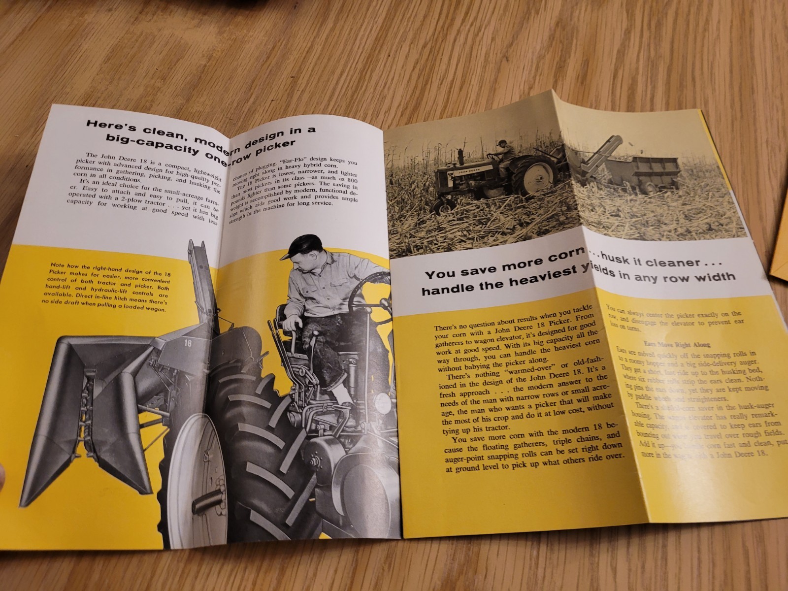 John Deere 18 Corn Picker for 1959 Brochure Foldout