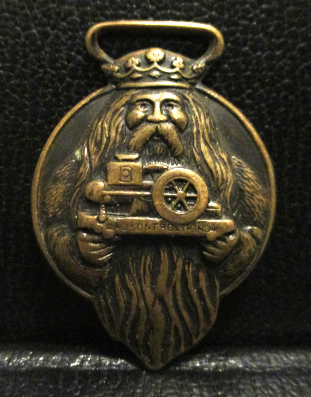 VINTAGE John Lauson Mfg Company Frost King Hit & Miss Engines Watch Fob Grammes