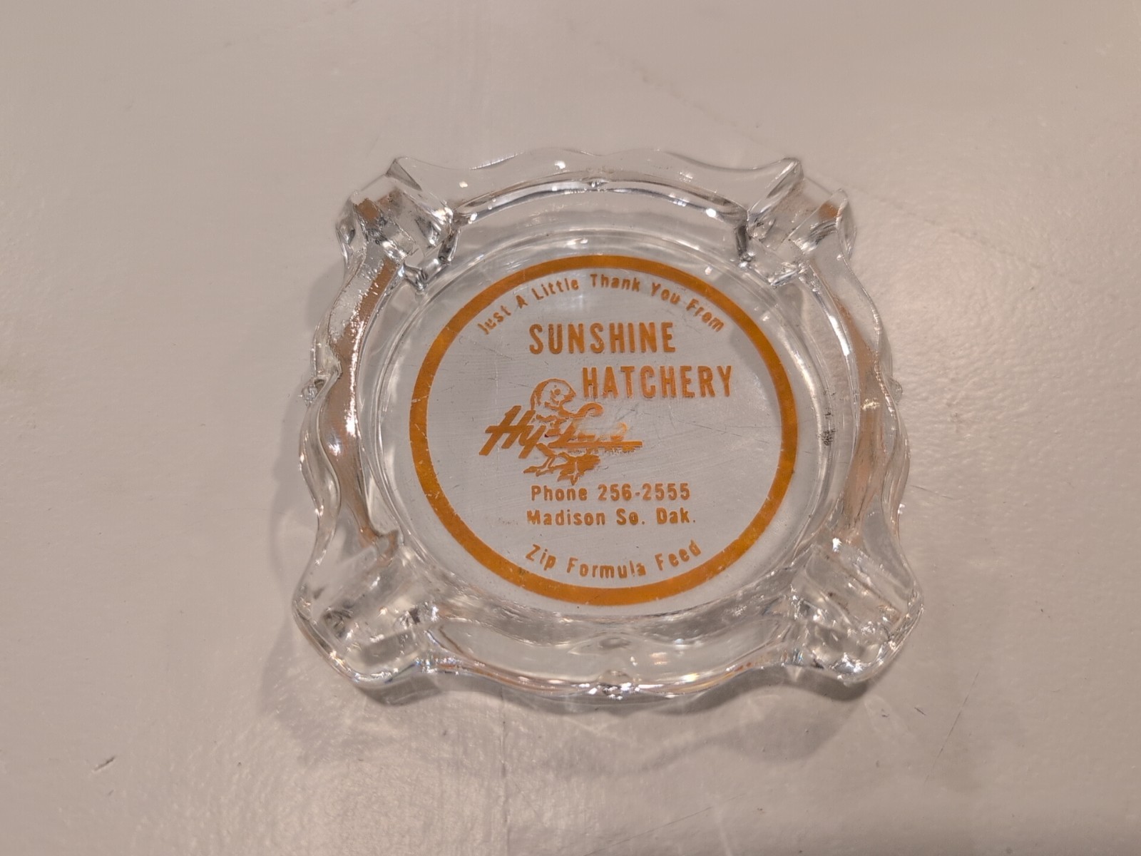 Vtg Sunshine Hatchery Glass Ashtray Madison South Dakota Zip Feed Hy-Line