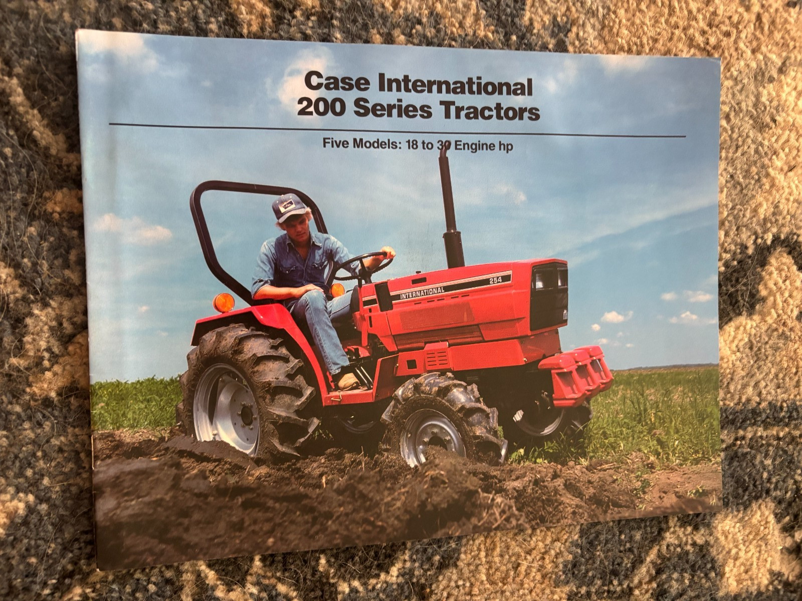International Harvester 234 244 254 274 284 Tractor Brochure AMIL26