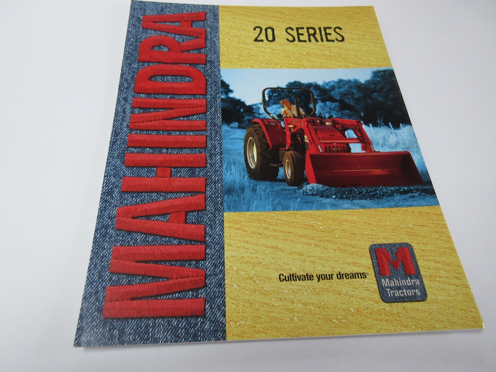 Mahindra 20 Series Tractor Brochure 6 Page