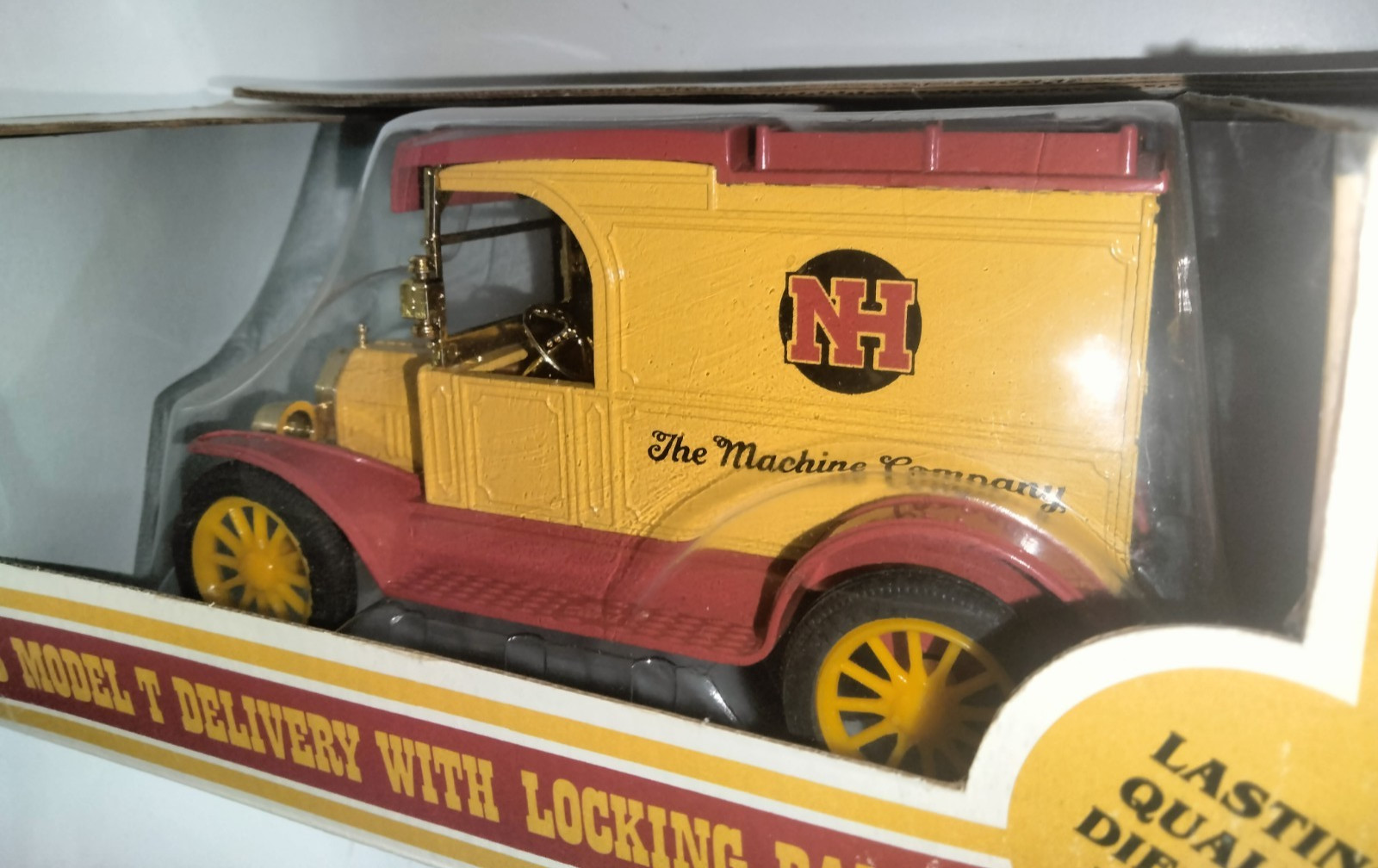 Vintage NOS New Holland Model T Delivery Truck 1/25 Scale Diecast Bank by Ertl