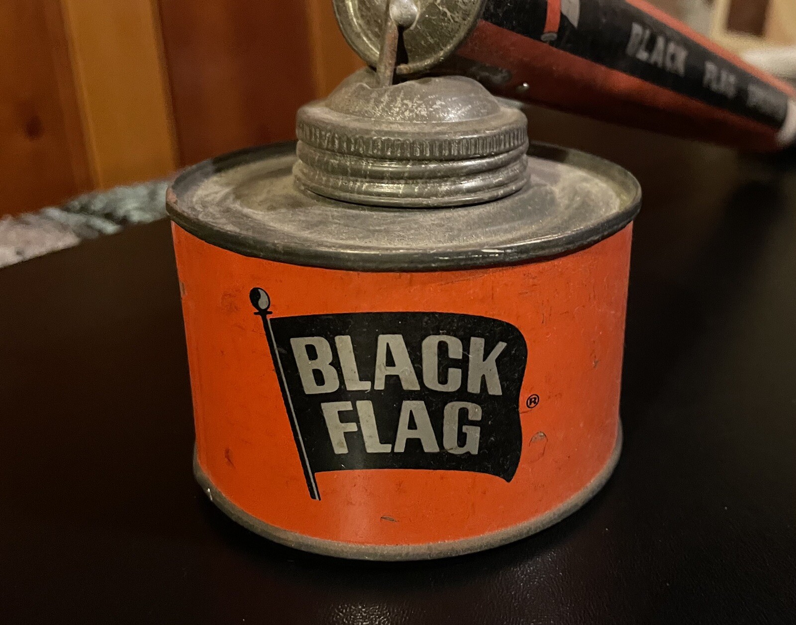 Vintage Advertising Black Flag Bug Metal Tin Can 1 Pint All Purpose Sprayer
