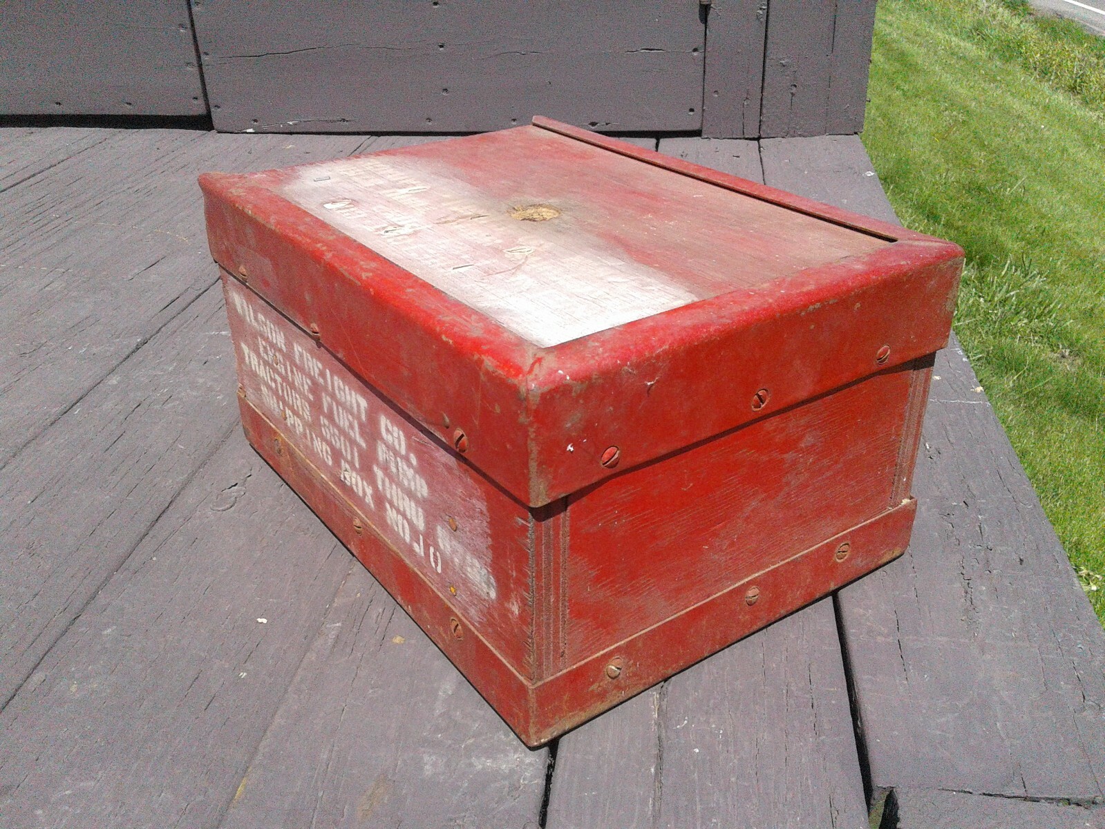 Antique Red Engine Tractor Fuel Pump Wood Shipping Crate Wilson Freight Co.