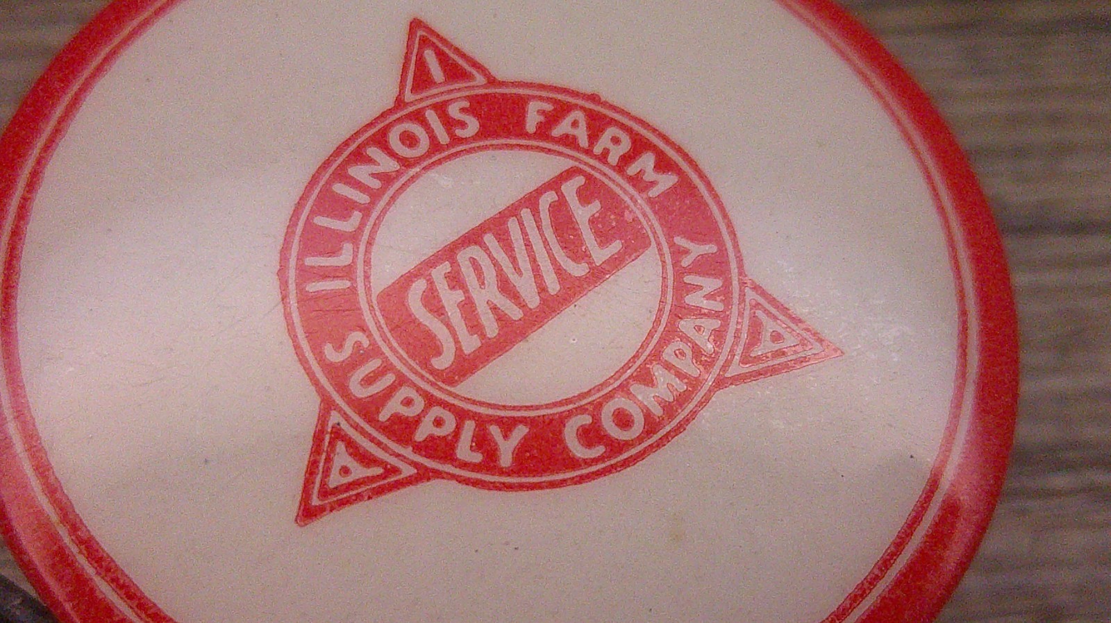 Illinois Farm supply co advertising celluloid tape measure has cloth tape works