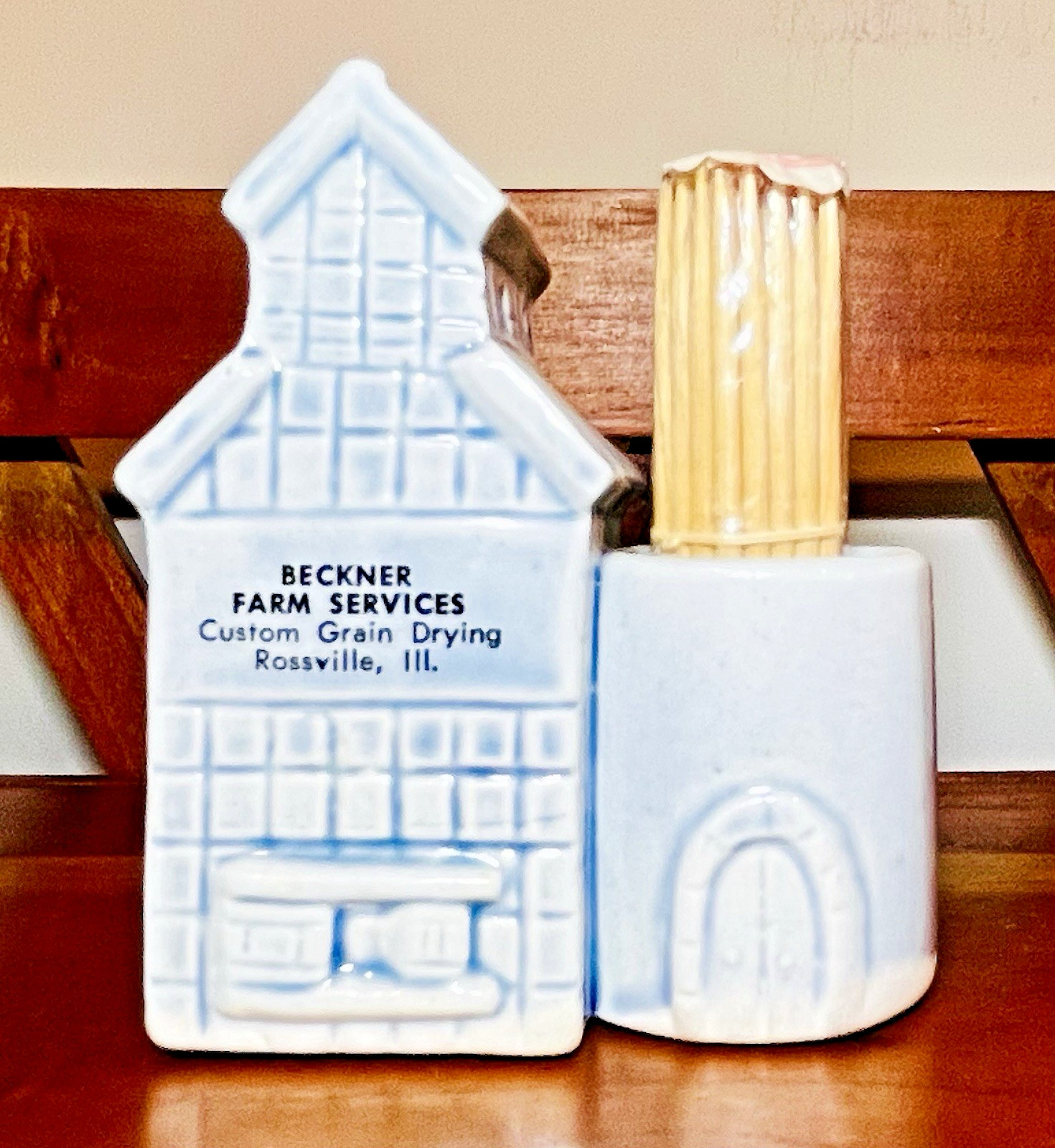 Vintage Beckner FARM Services ROSSVILLE, IL Toothpick Holder