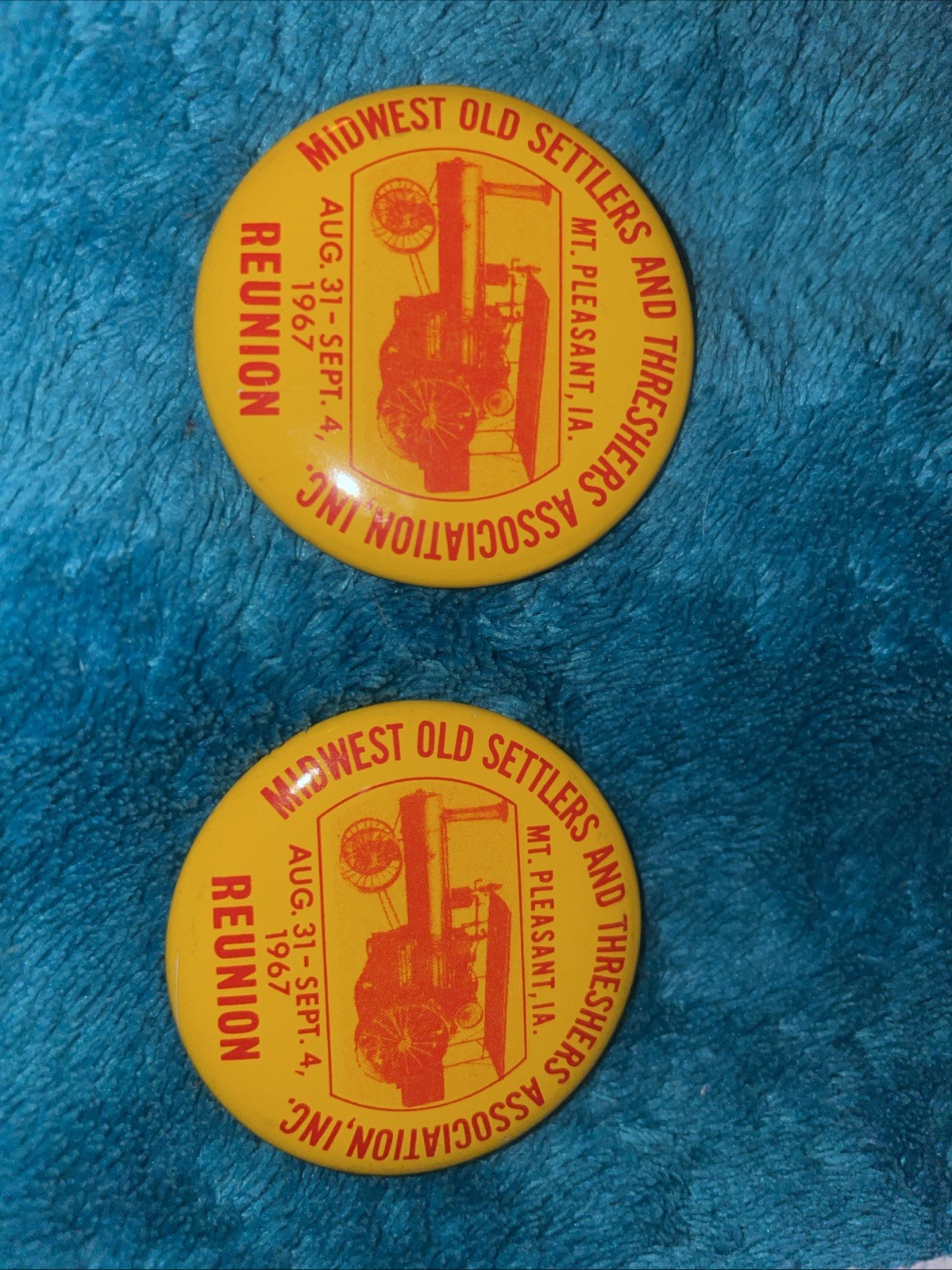 2 67 Midwest Old Settler Thresher Reunion Mt Pleasant IA Pinback Button Tractor