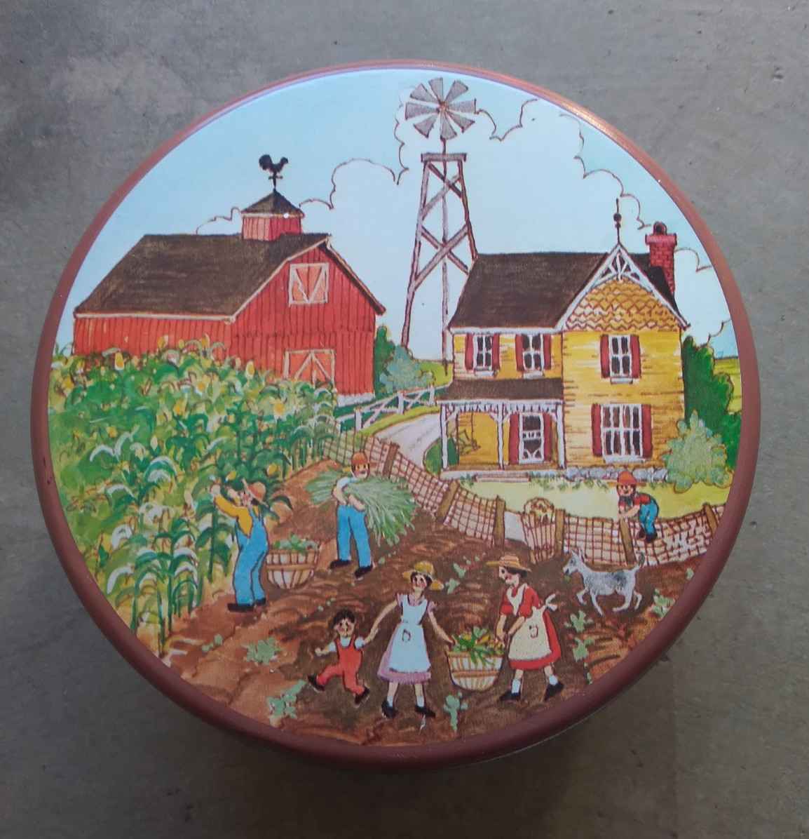 Farming Round Tin Barn Farm Collectible Corn Field Vintage