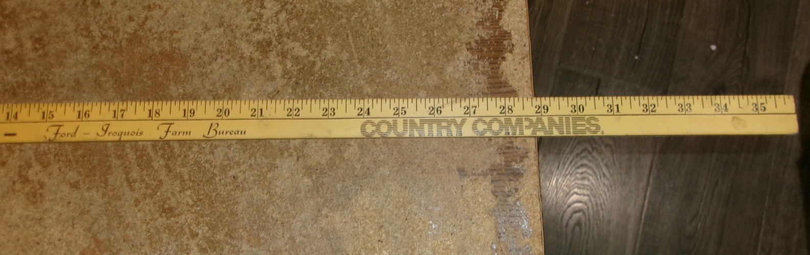 vintage ford-Iroquois FS inc. 36&Prime; flexible plastic yardstick in good shape used