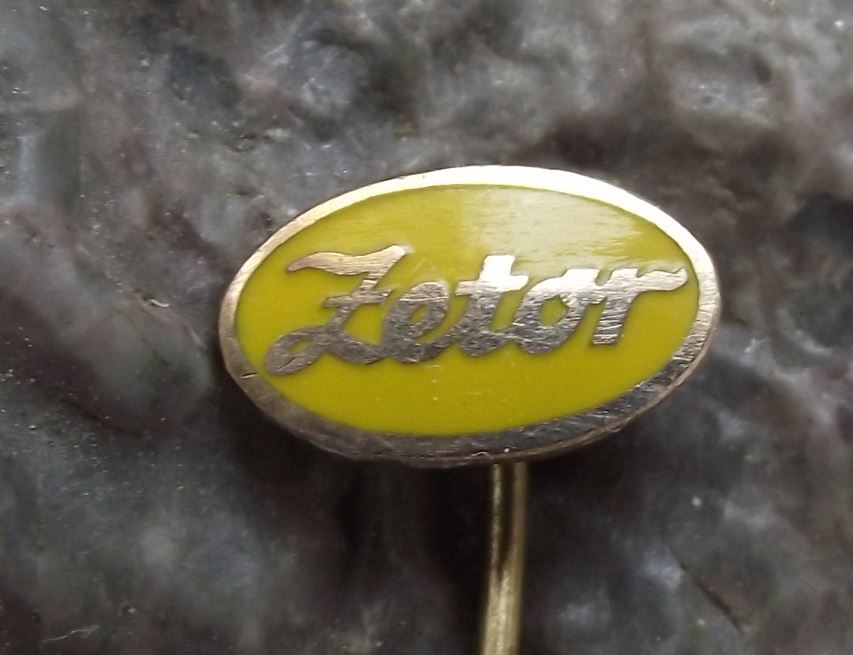 Oval Zetor Tractor Farming Farm Agricultural Machines Advertising Pin Badge