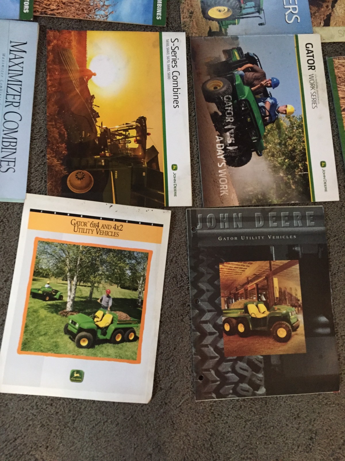 MASSIVE Lot of 20 John Deere tractor & equipment brochures Literature