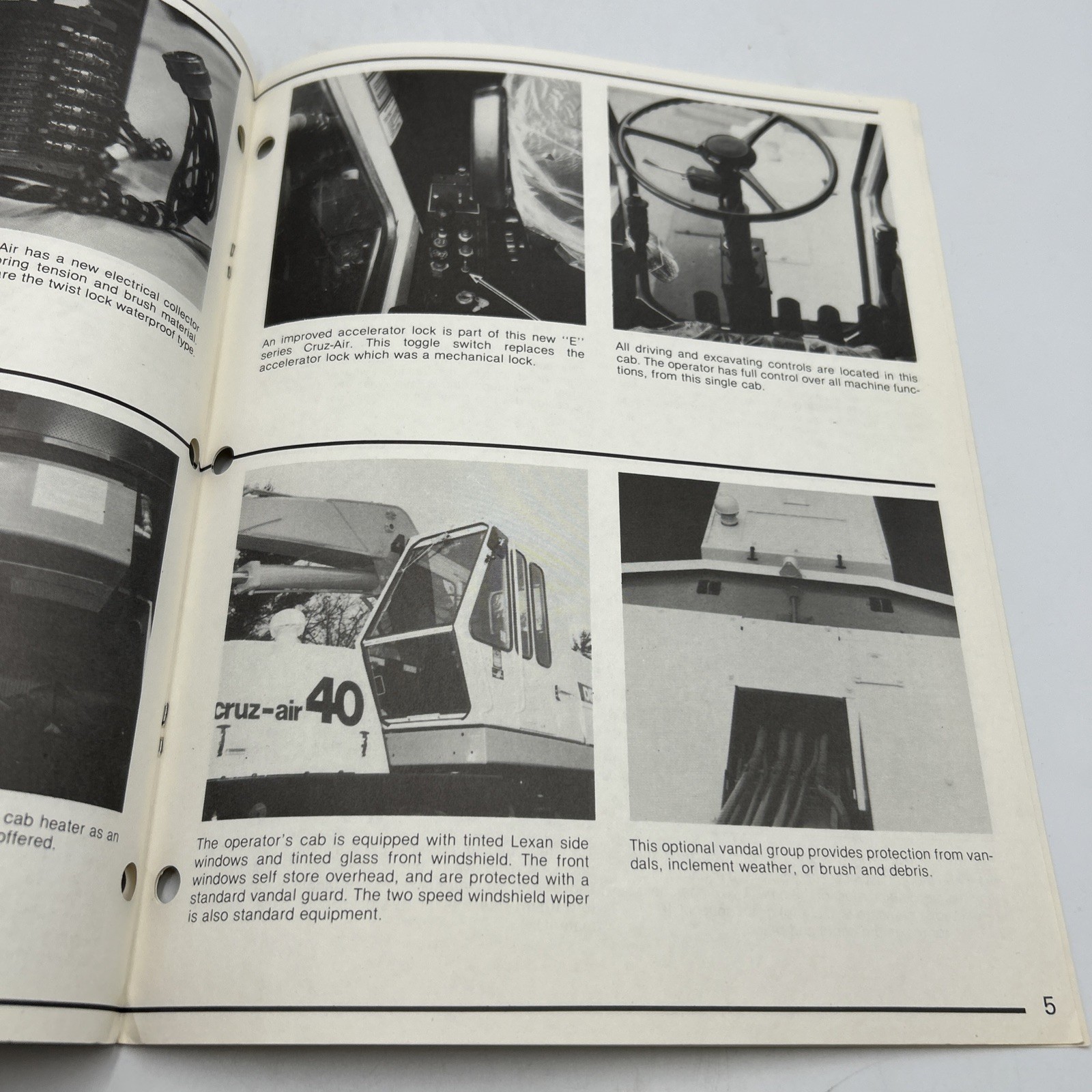 Case Product News Excavators 40 Cruz-Air Series E March, 1982 Brochure