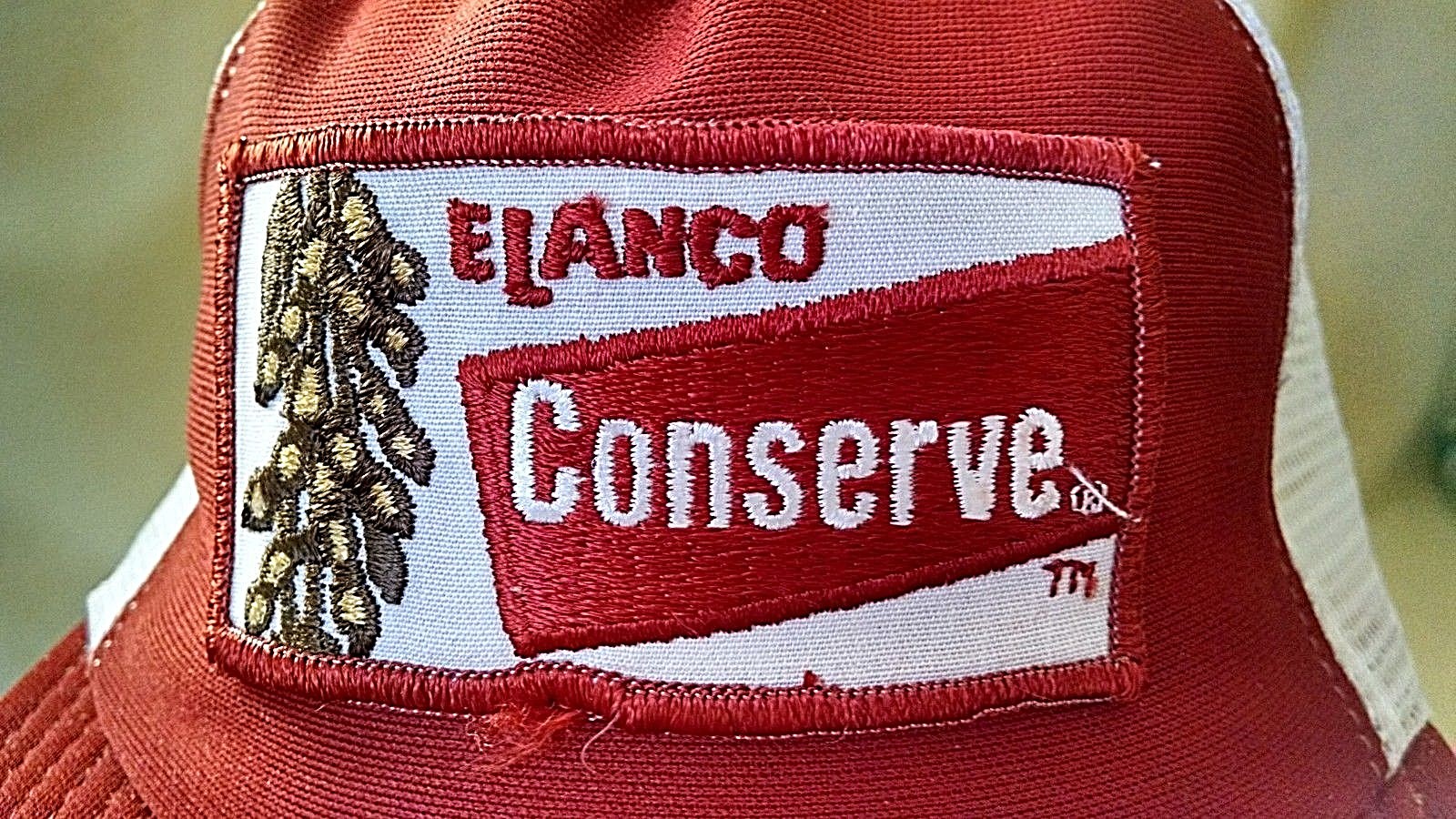 ELANCO CONSERVE HAT BASEBALL BALL CAP PATCH PEANUTS SOYBEANS RED USA VINTGE ADJ.