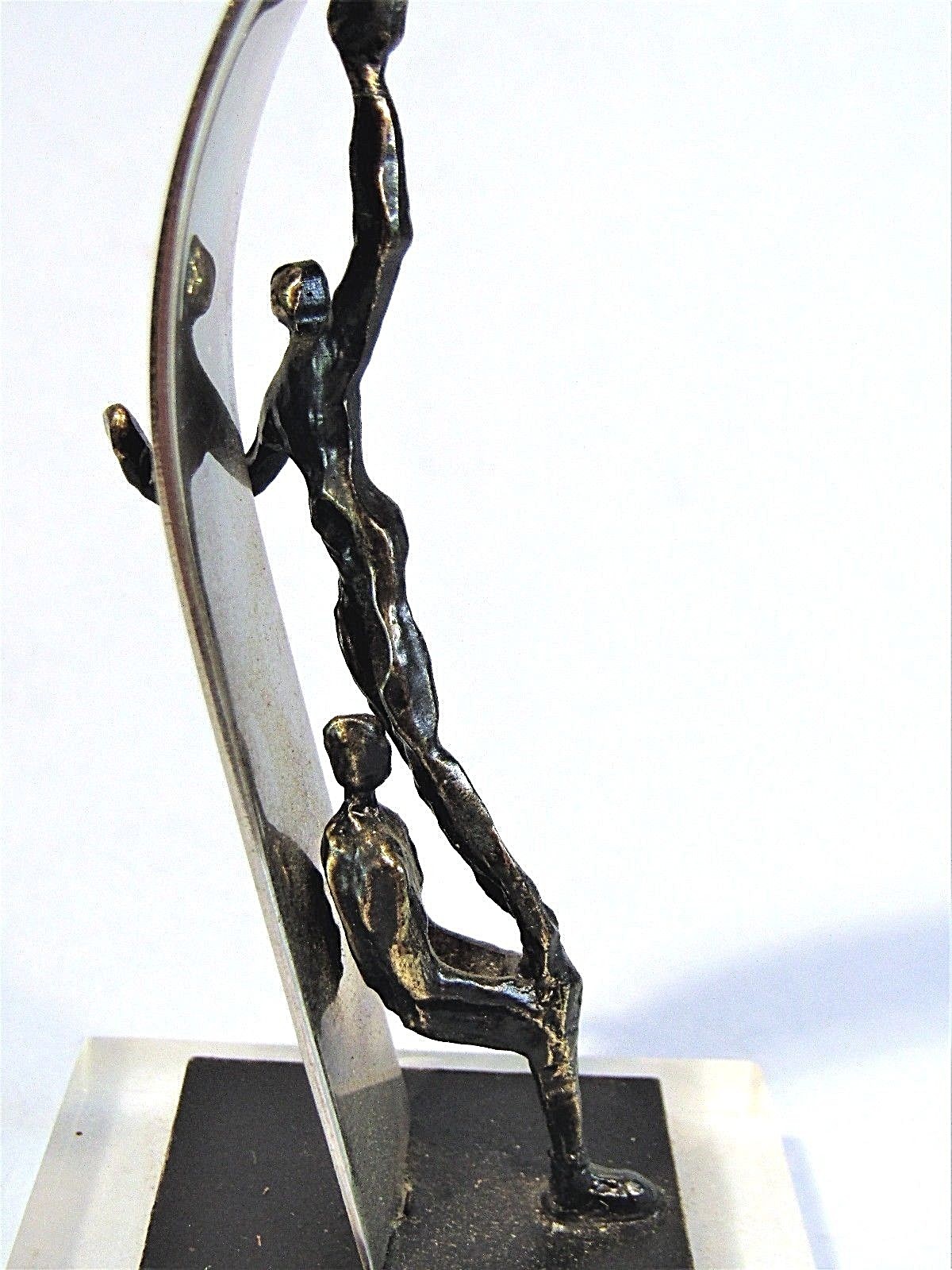 MID-CENTURY MODERN MINIATURE SCULPTURE ADVERTISING SYSTEMATE NUMAFA