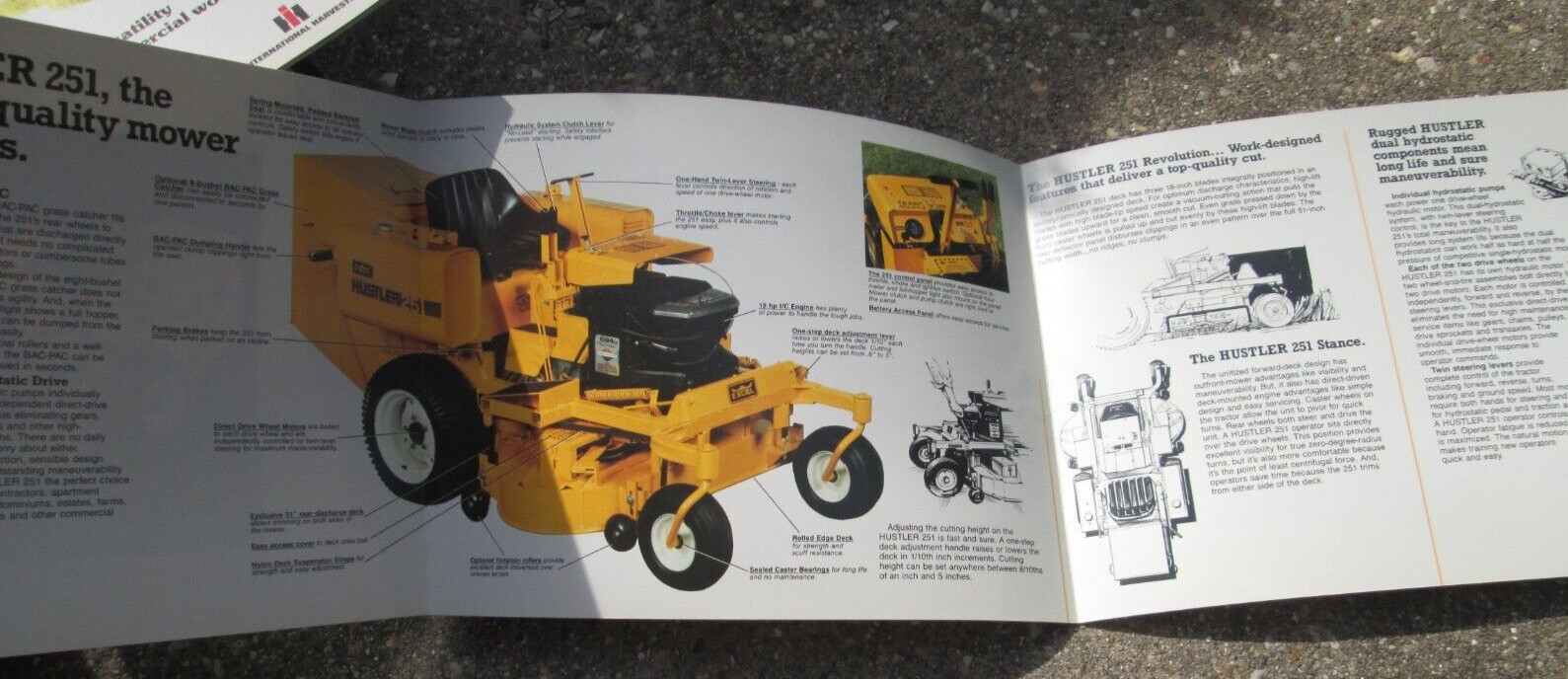 1985 EXCEL HUSTLER 251 Lawn Mower Landscaping Brochure