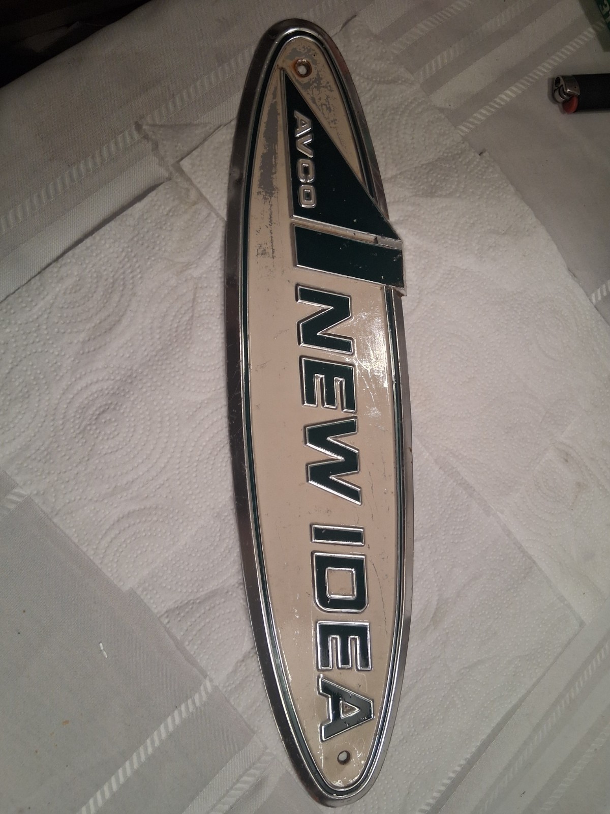 Vintage Avco New Idea Farm Implement Aluminum Advertising Emblem Sign