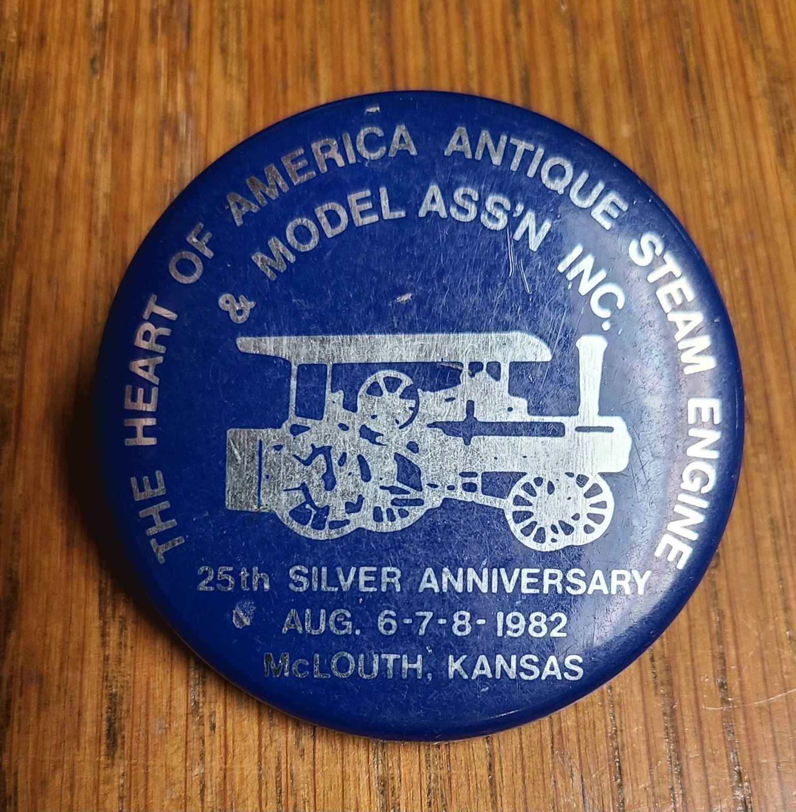 Vintage Heart of America Antique Steam Engine & Model… McLouth Kansas Buttons
