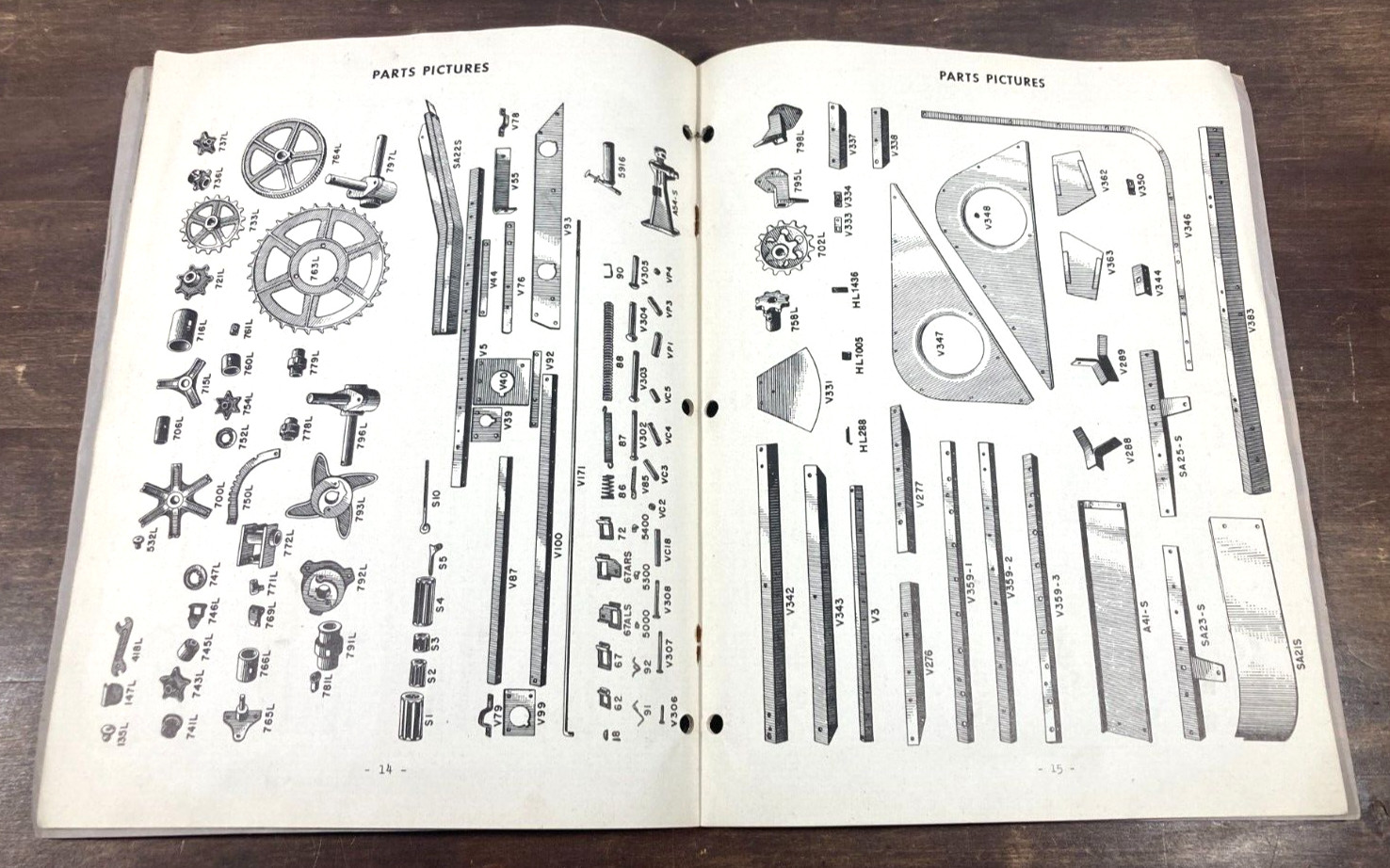 1944 Montgomery Ward B.F. Avery Manure Spreader Intsruction Manual Parts List