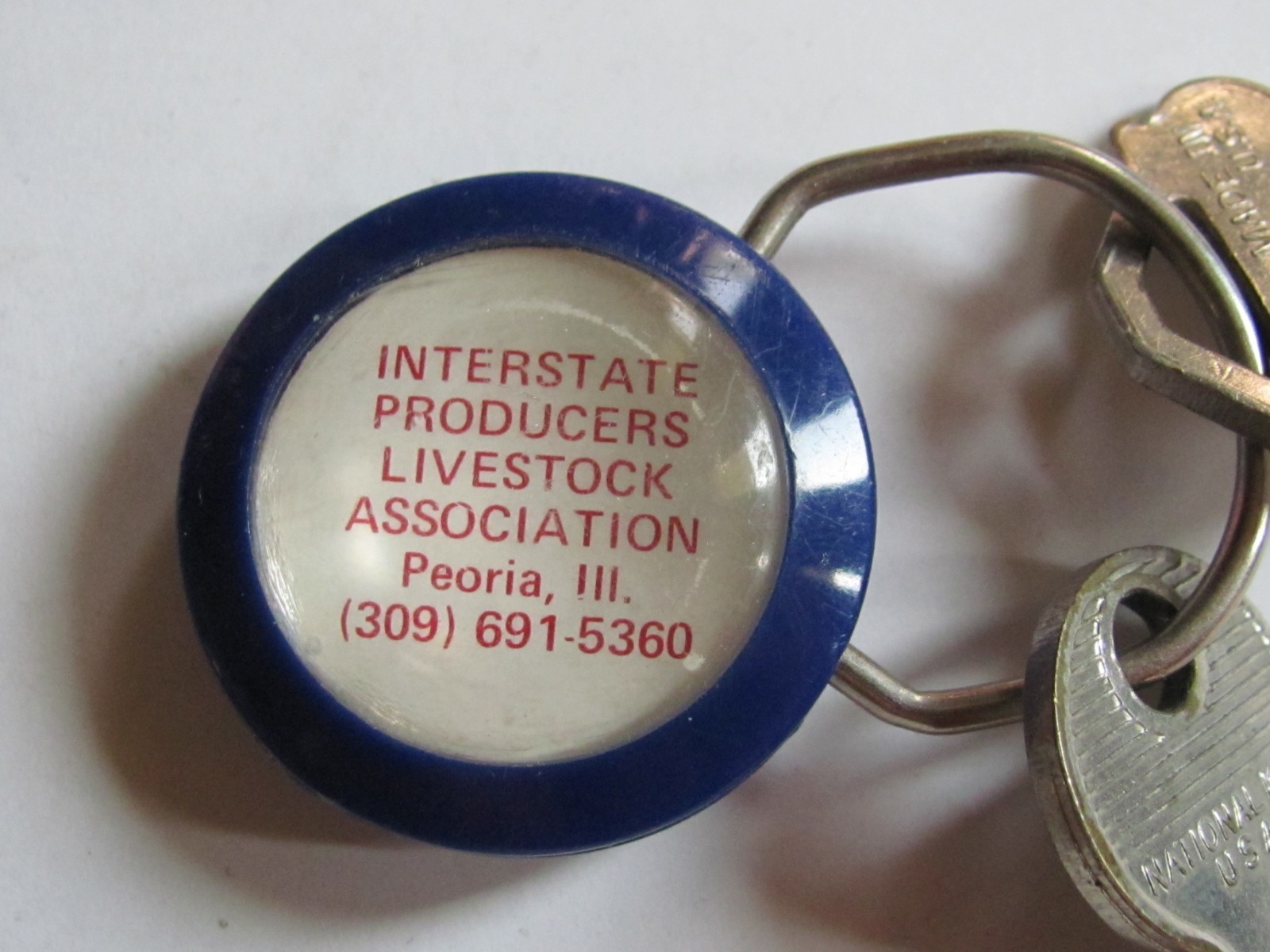Vtg Interstate Producers Livestock Assoc Member Paperweight & Key Chain Holder