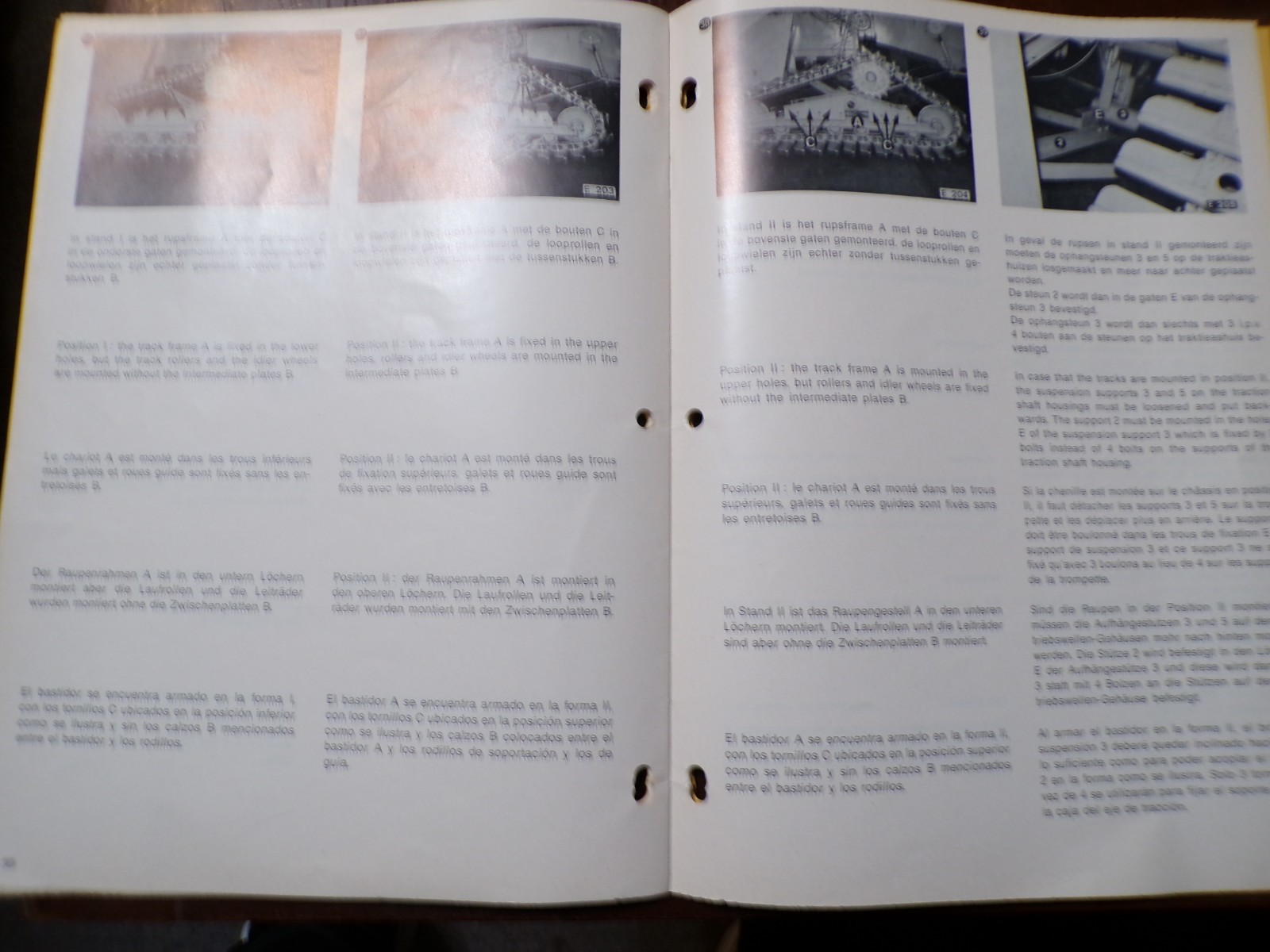 Clayson 1550 Combine Metal Tracks Assembly Instructions 1971