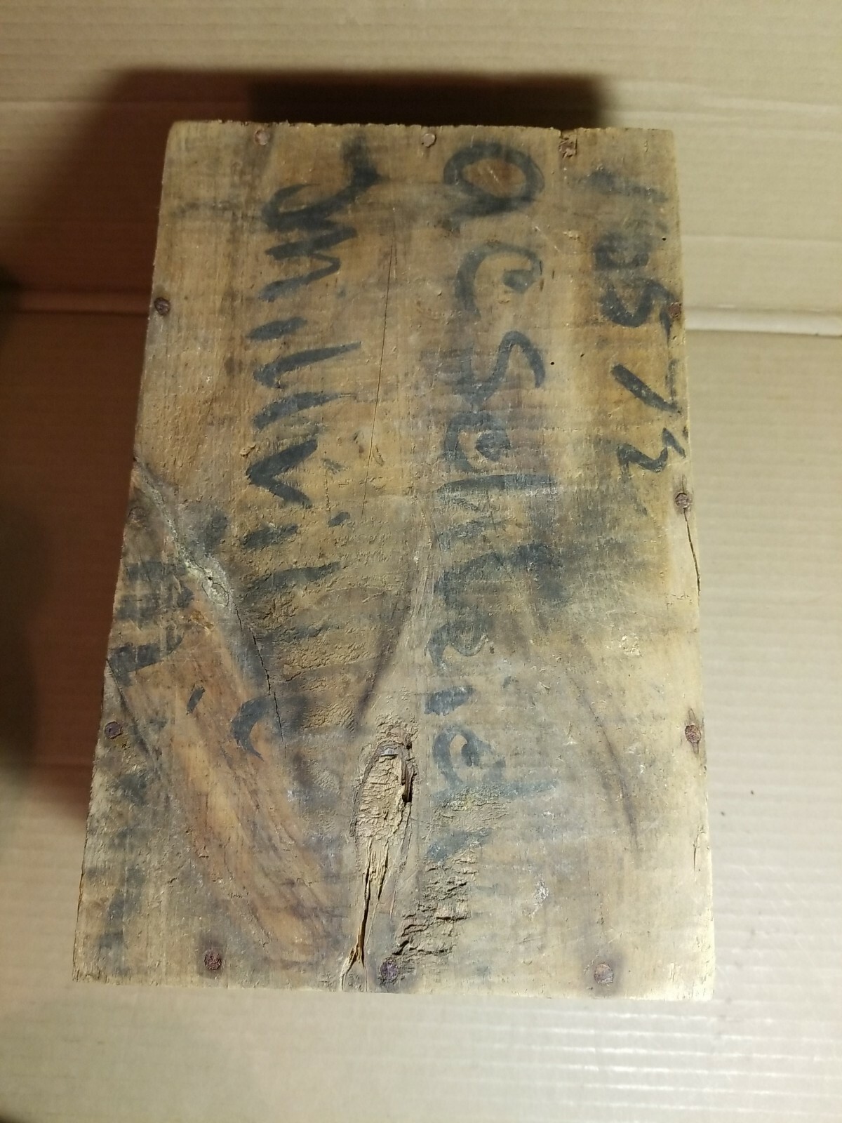 Neverslip Manufacturing Co New Brunswick New Jersey Calked Horse Shoes Box Crate