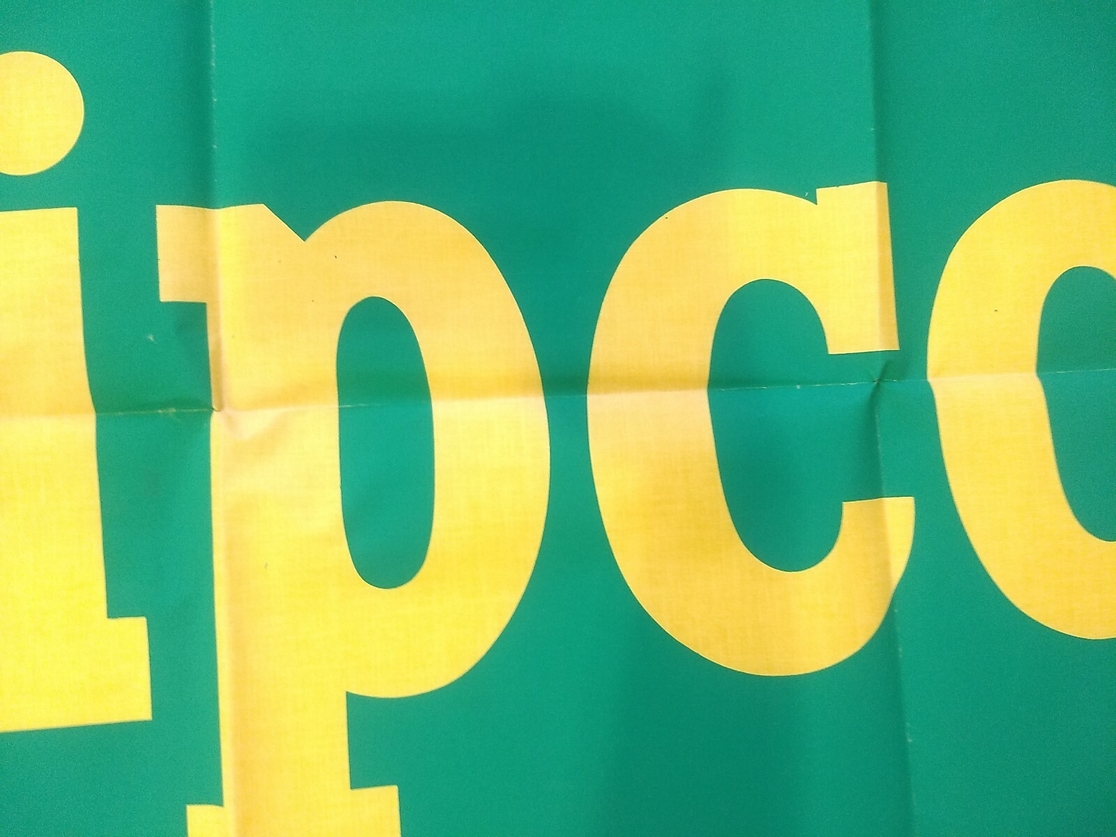 Vintage KNIPCO Dealership Advertising Sign – Green & Yellow : 28&Prime; x 42&Prime;
