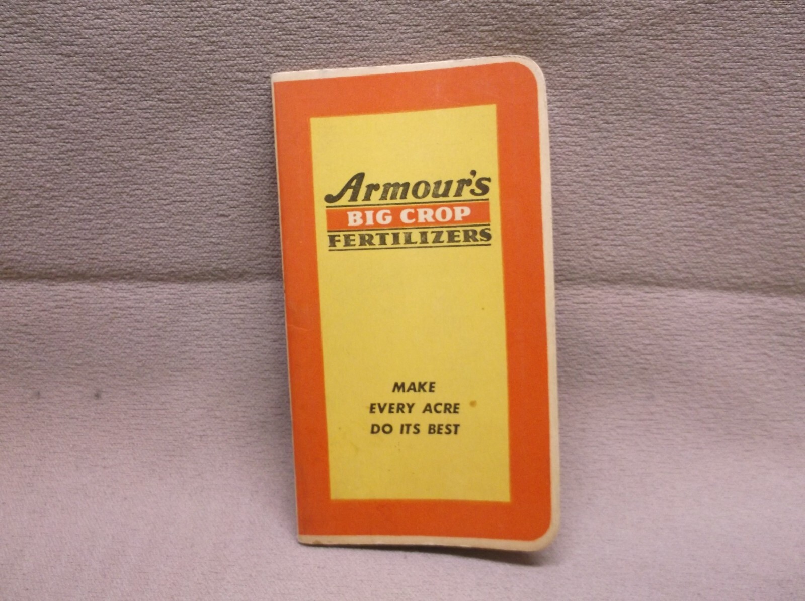 VINTAGE 11 PC FARM LOT AGRICO KELLY SEED ARMOUR AMCO HOG DEKALB BARN PLAQUE