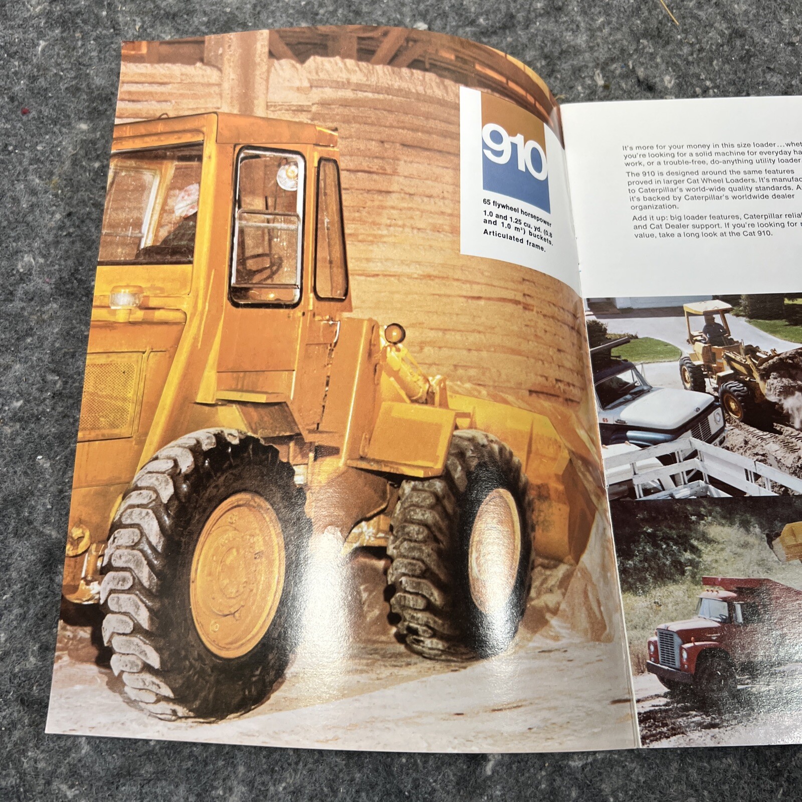 Equipment Brochure – Caterpillar – 910 – Wheel Loader – c1970&rsquo;s with Envelope