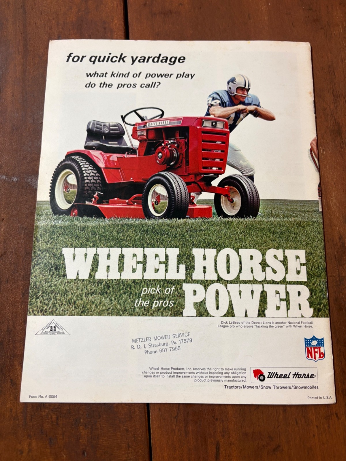 1970 Wheel Horse Garden Tractors Brochure NFL GT-14 Electro 12 Charger 10 12