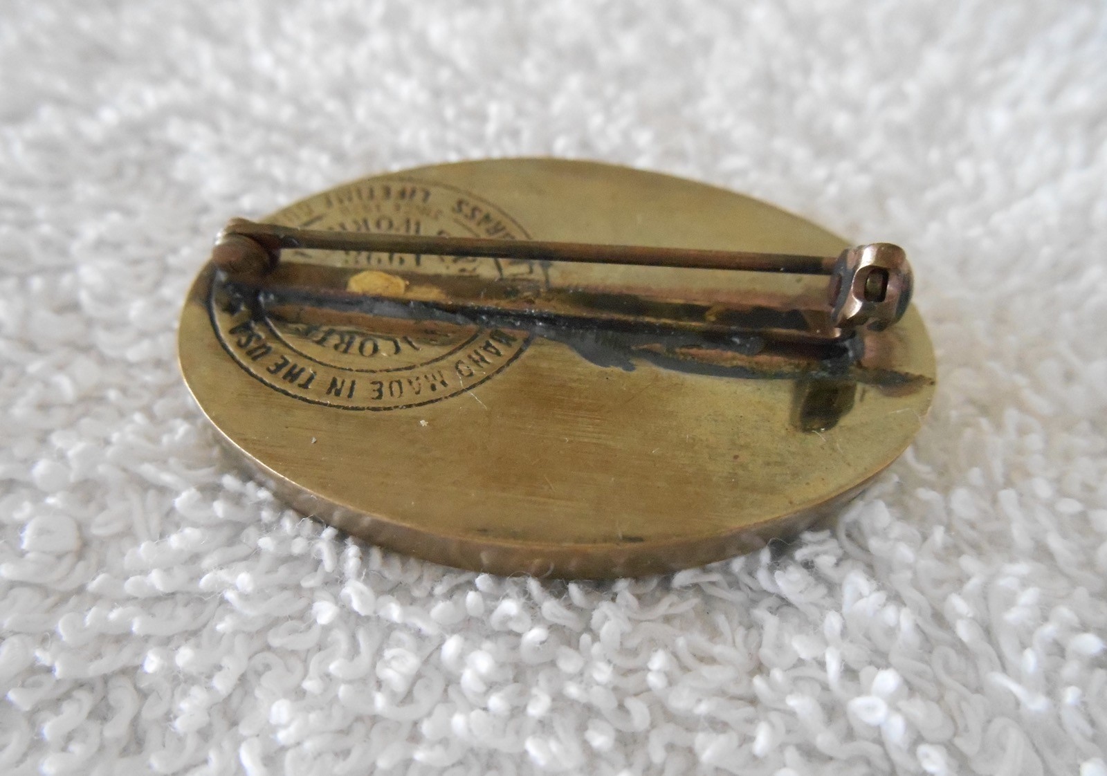 Cast Iron Seat Collectors Association 25th Anniversary pin 1973 to 1998 (Brass)