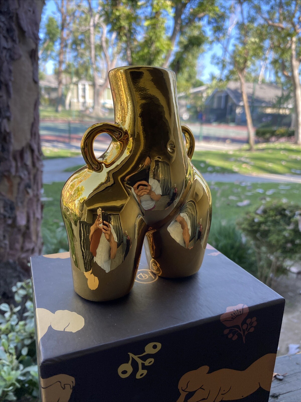 NEW ONYX HAUS BODY VASE FEMALE FORM GOLD