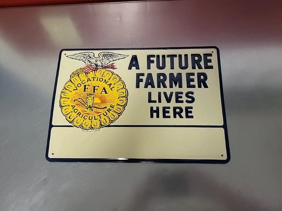 Future Farmers of America ~ Lives Here ~ Metal Sign ~ FFA Supply Service Virgina