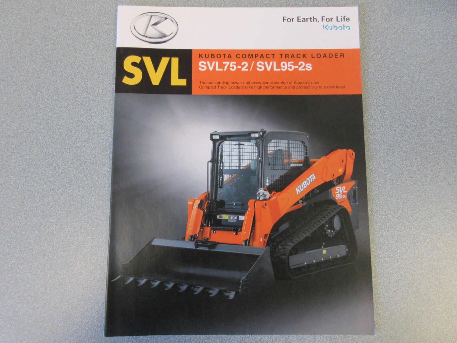 Kubota SVL75-2 & SVL95-2 Compact Track Loader Skid Steer Sales Brochure 16 Page