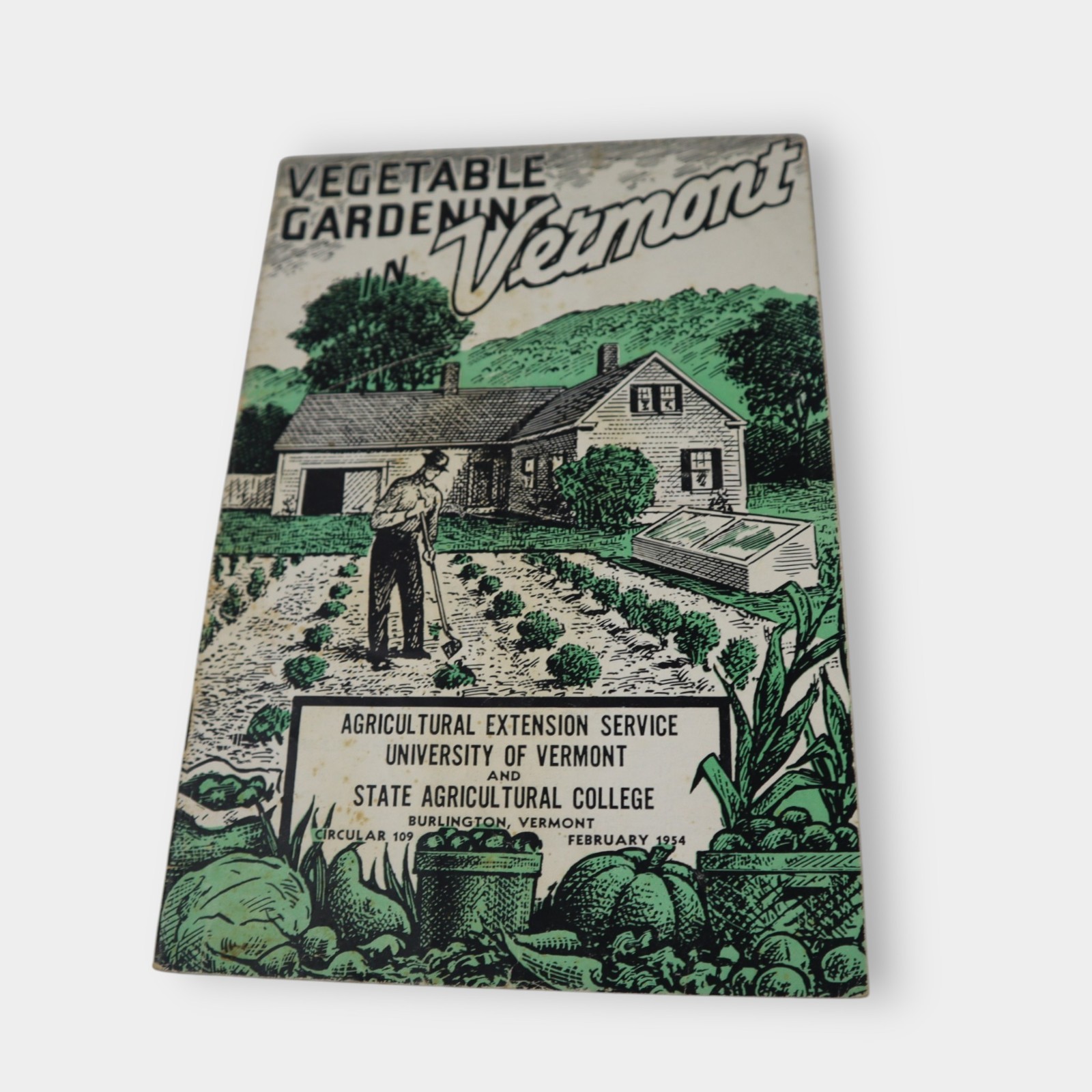 Vintage Garden & Agriculture Pamphlet Lot USDA Extension Lawn Weeds Roses