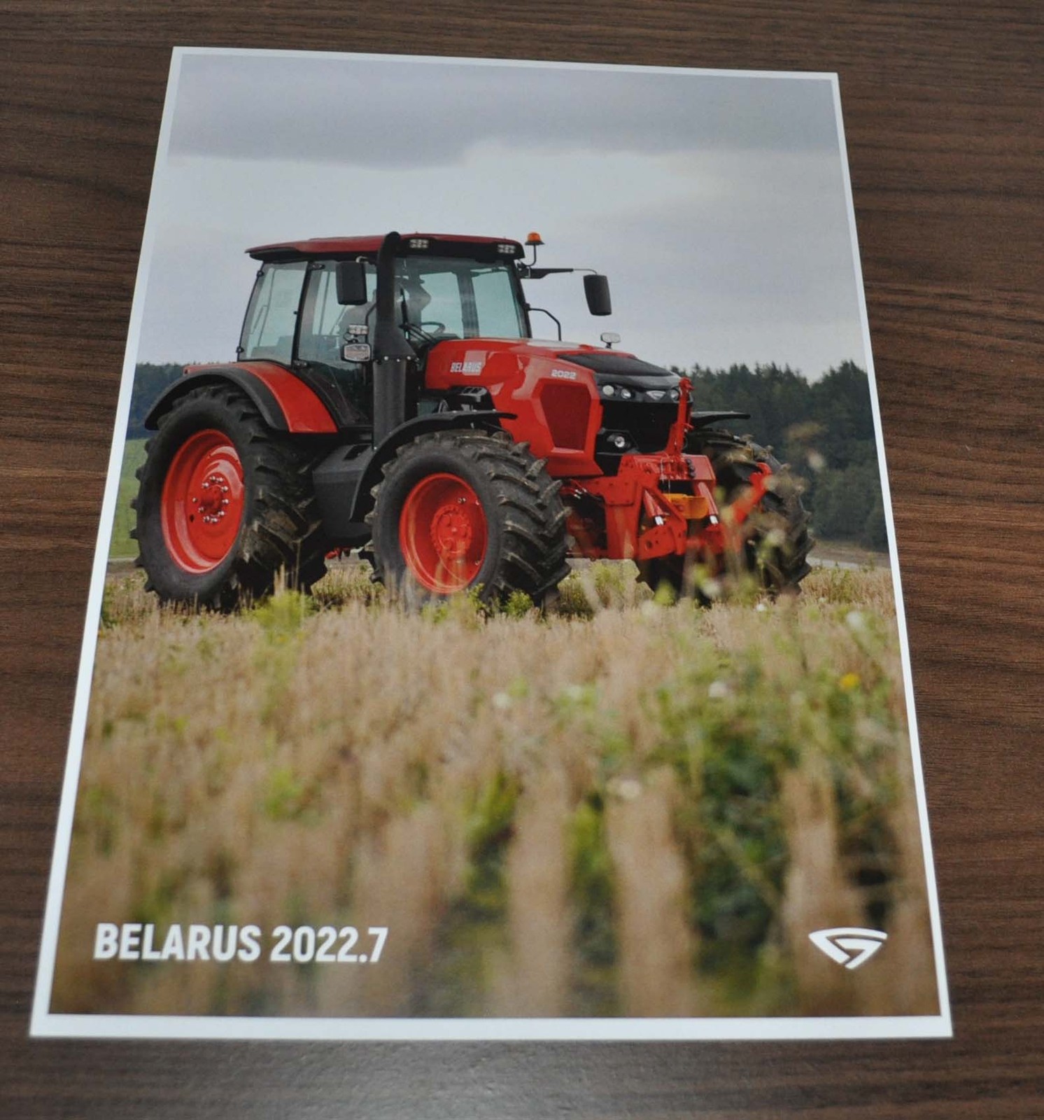 MTZ Belarus 2022.7 Tractor Agricultural Machinery Brochure Prospekt