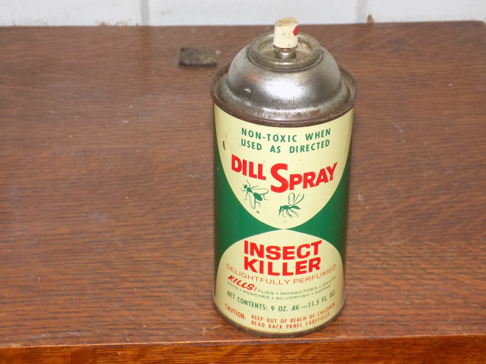 Vintage Dill Spray Insect Killer 9 Ounce EMPTY Spray Can