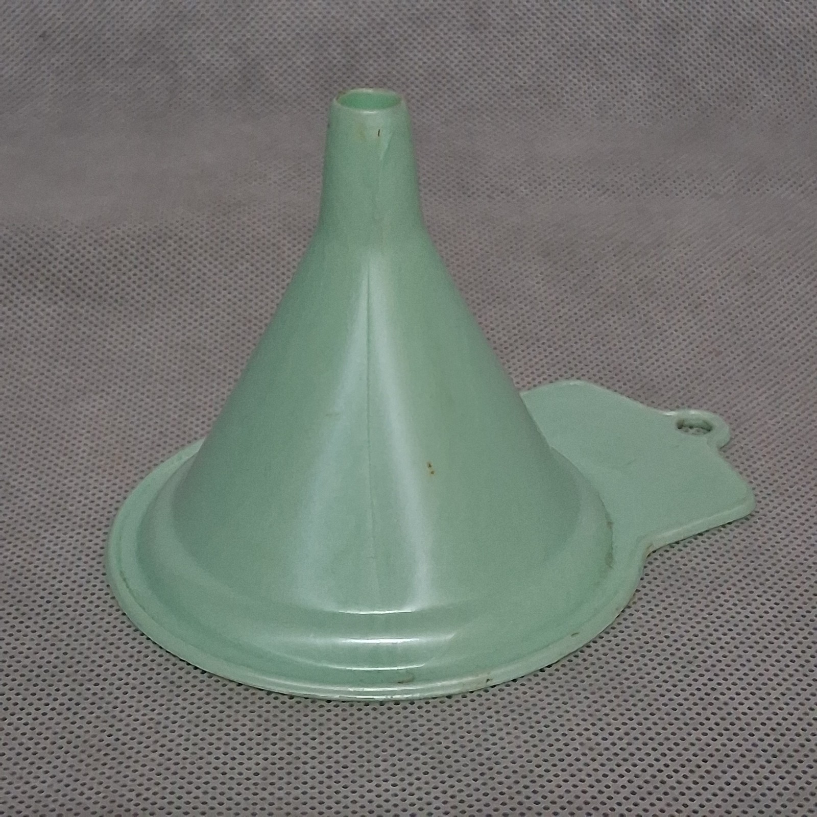 Jadeite Green Advertising Funnel Omaha NE Livestock Commission Mactier Bros
