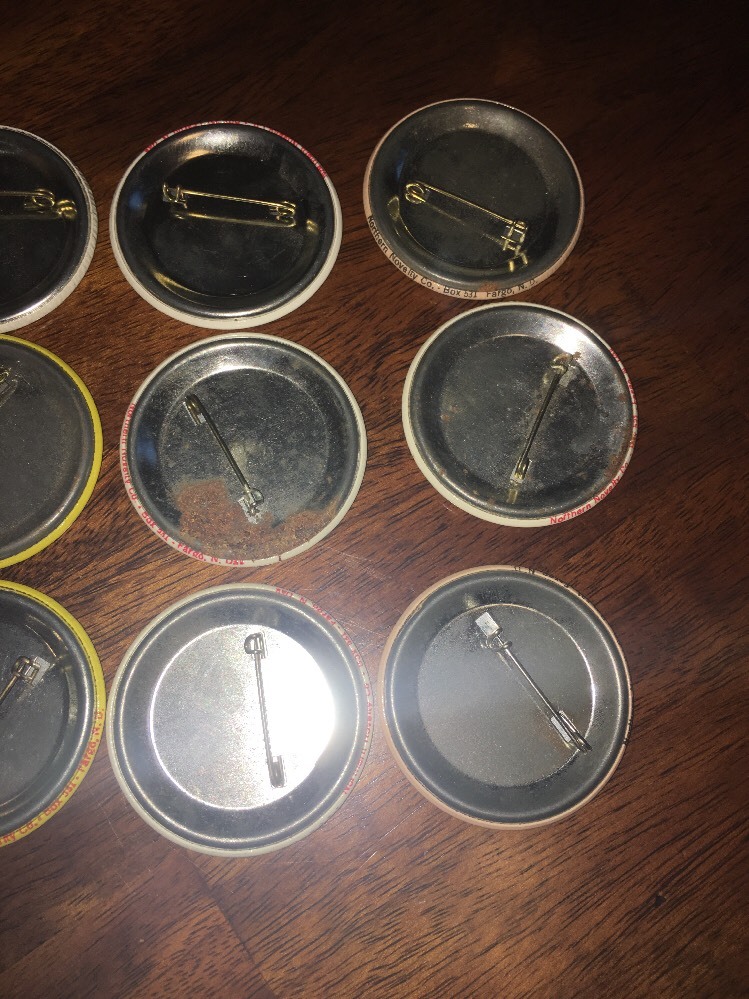 Lot 12 70s-80s Paris MO Mark Twain Old Threshers Assn Festival Souvenir Pinbacks