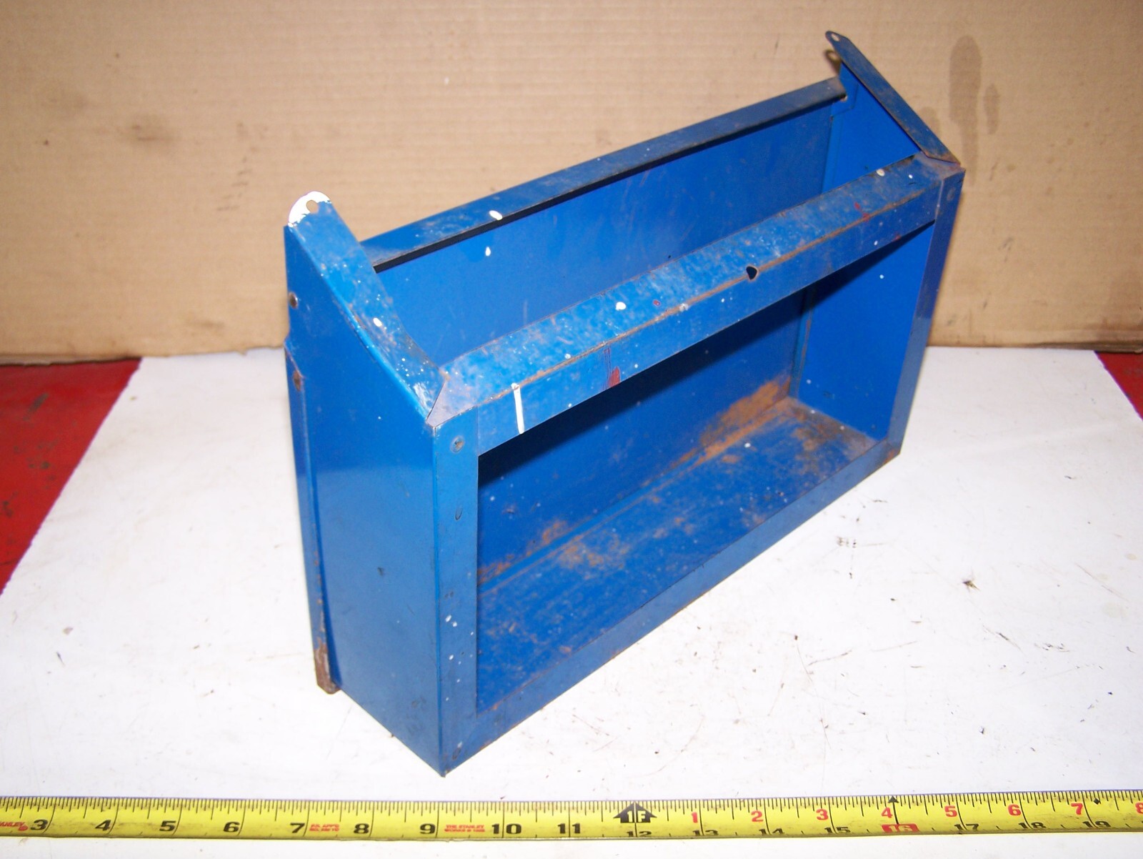 Johnson & Johnson Milk Filter Hanging Steel Box Milkhouse Dispenser Flip Top WOW