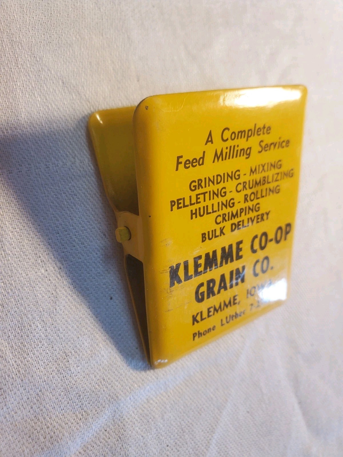 Yellow Metal Paper Clip Klemme Cooperative Grain Iowa Feed Milling Service