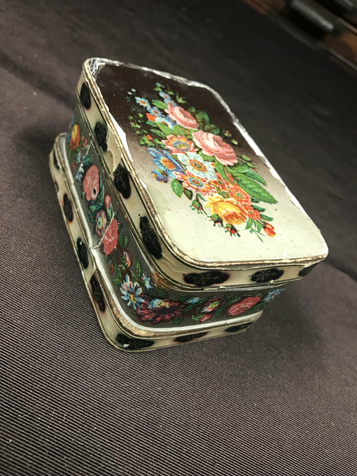 Old Vintage Beautiful Flower Cardboard Package