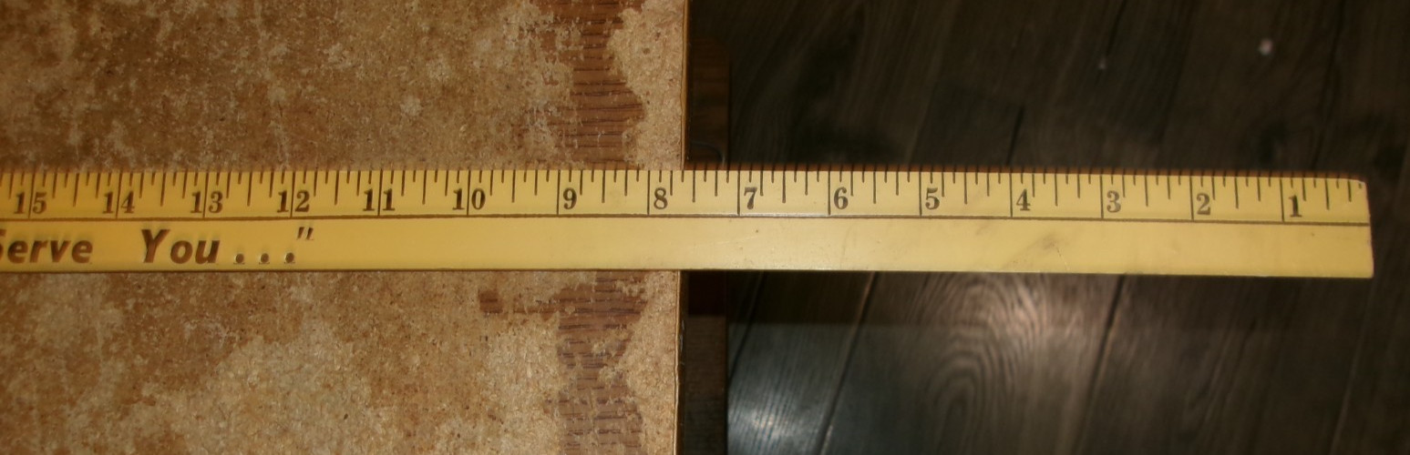 vintage ford-Iroquois FS inc. 36&Prime; flexible plastic yardstick in good shape used